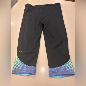 Gap Gapfit Run Print Gfast Capri Workout Pants Size Medium